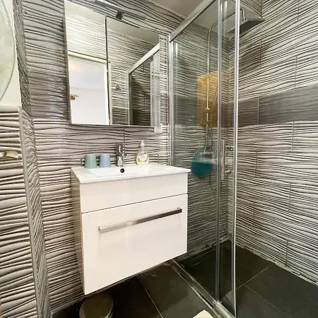 Apartman Fruk *