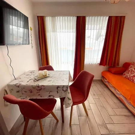 Apartman Fruk *