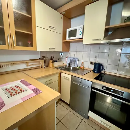 Fruk Apartment *