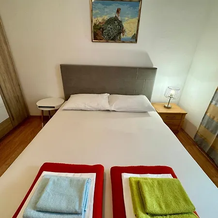 Apartment Fruk *